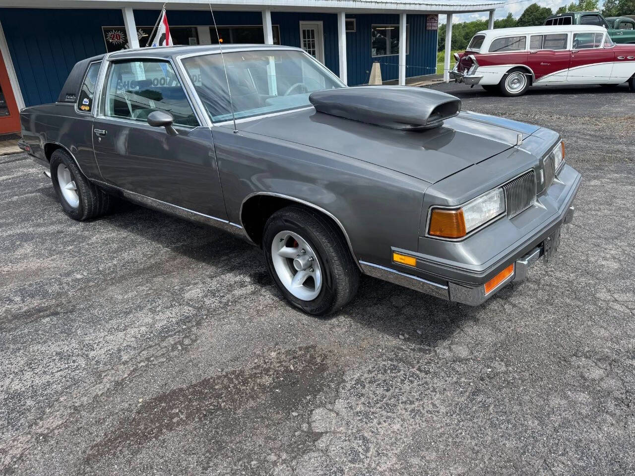 1988 Oldsmobile Cutlass Supreme 1