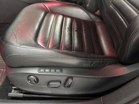 2016 Volkswagen Passat 1.8T SEL Premium