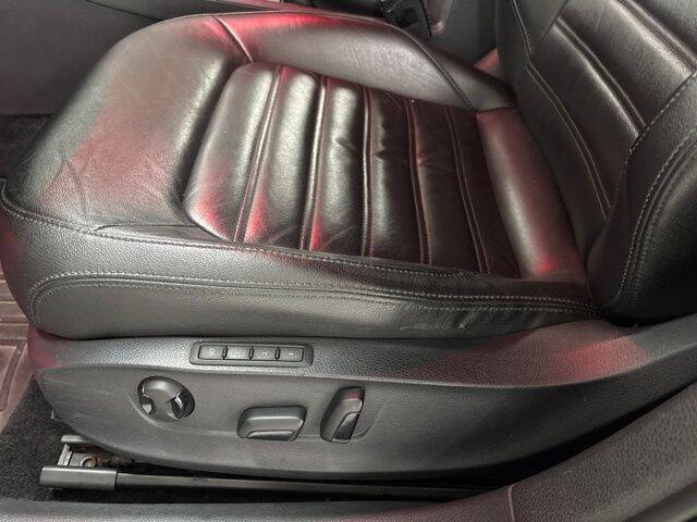 2016 Volkswagen Passat 1.8T SEL Premium