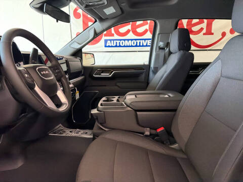 2026 GMC Sierra 1500 Elevation Standard