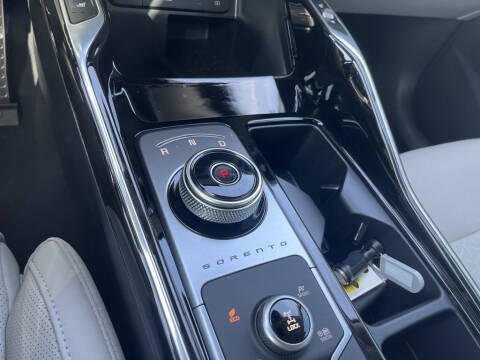 2023 Kia Sorento Plug-In Hybrid SX Prestige
