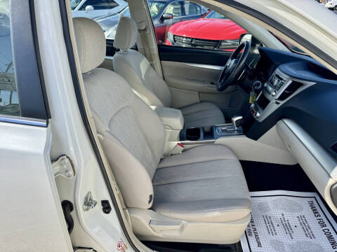 2013 Subaru Legacy 2.5i