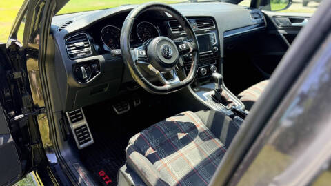 2016 Volkswagen Golf GTI S