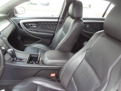 2017 Ford Taurus SEL