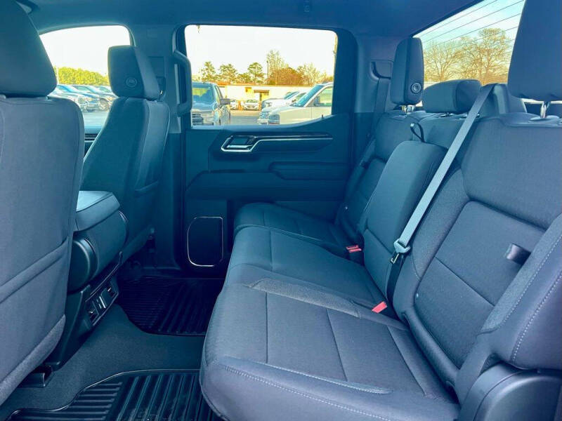 2026 GMC Sierra 1500 Elevation Standard