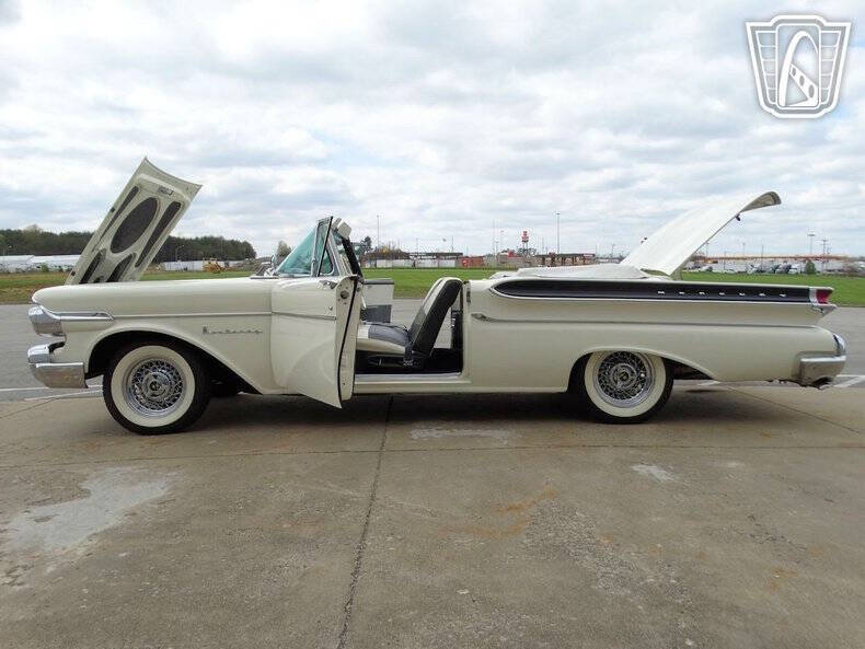 1957 Mercury Monterey