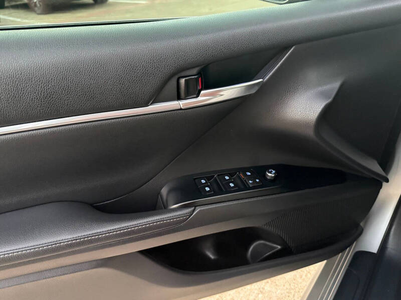 2020 Toyota Camry XSE