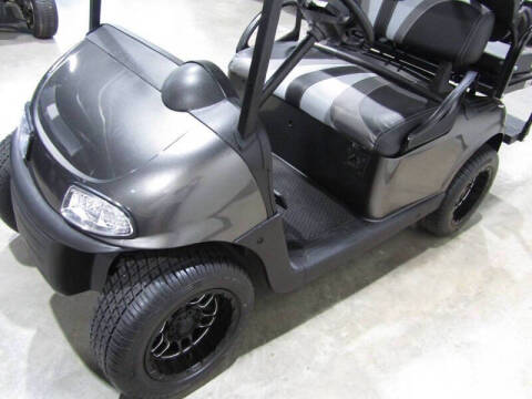 2019 E-Z-GO RXV