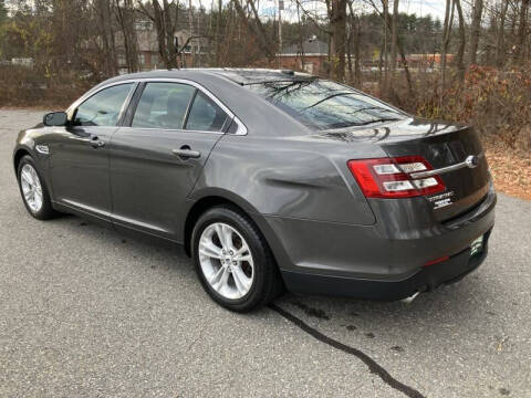 2017 Ford Taurus SEL