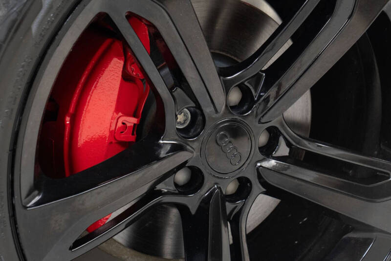 2016 Audi A4 2.0T quattro Premium