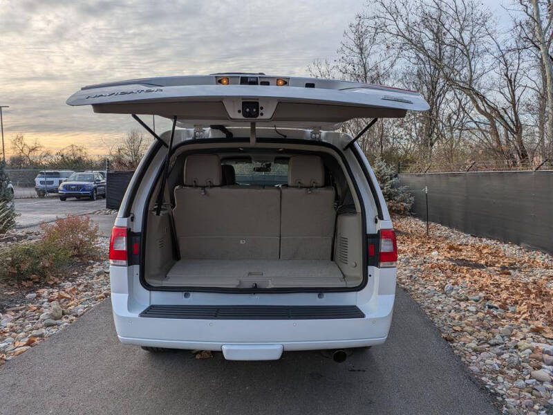 2016 Lincoln Navigator Select