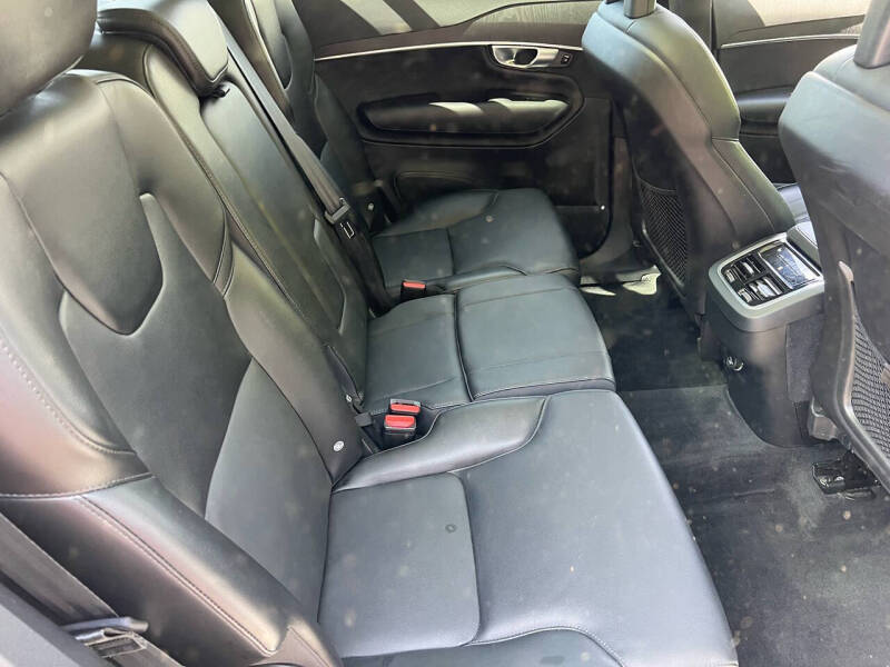 2020 Volvo XC90 T5 Momentum