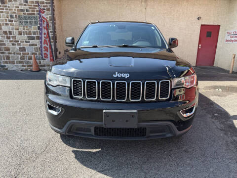 2018 Jeep Grand Cherokee Laredo E
