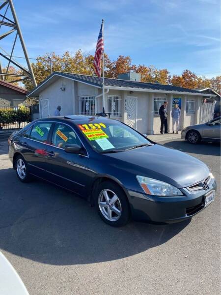 2005 Honda Accord for sale at WESLEYS AUTO WORLD LLC in Oakdale CA
