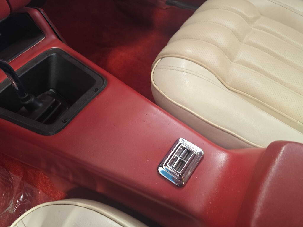 1976 Pontiac Trans Am 46