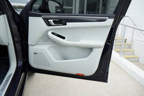 2023 Porsche Macan S