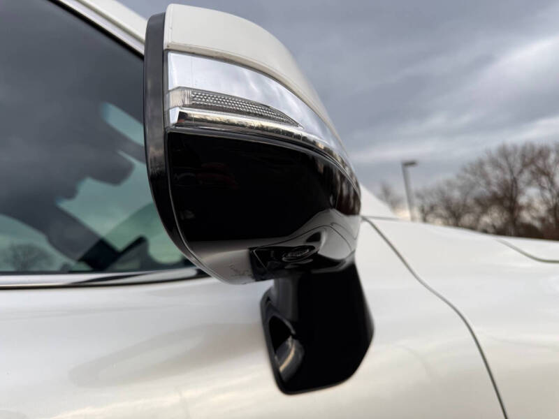 2025 Lexus LX 600 Luxury