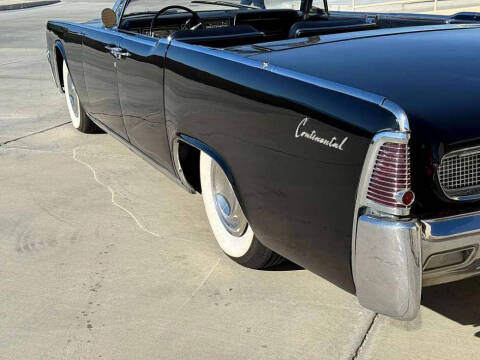 1961 Lincoln Continental