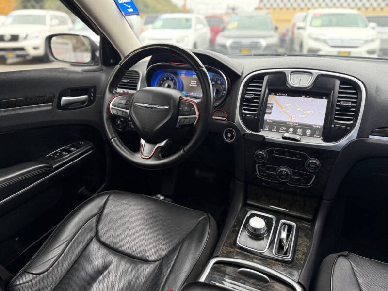 2016 Chrysler 300 C