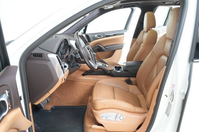 2017 Porsche Cayenne Turbo