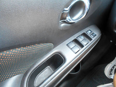 2017 Nissan Versa Note SR