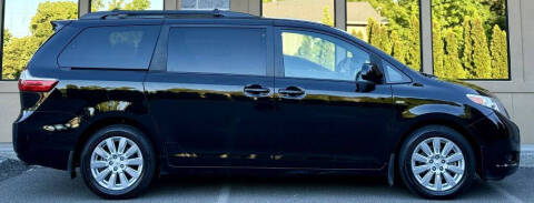 2017 Toyota Sienna LE 7-Passenger