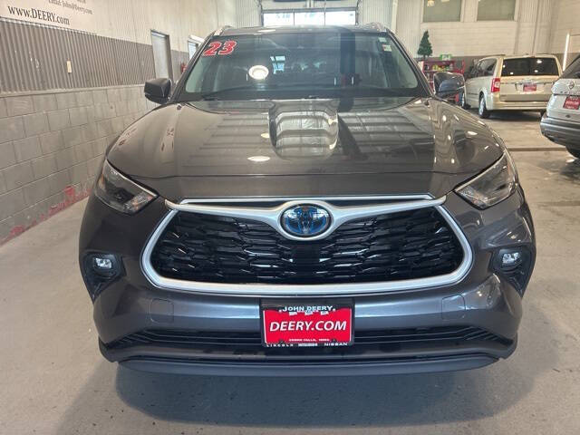 2023 Toyota Highlander Hybrid XLE