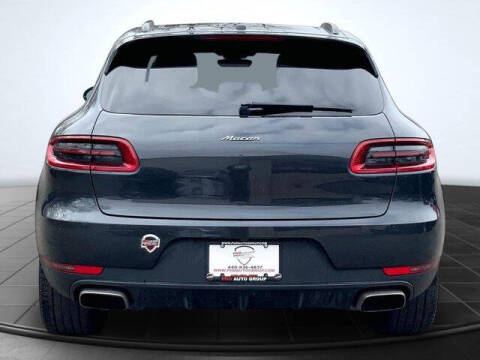2018 Porsche Macan