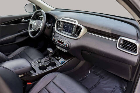 2020 Kia Sorento EX V6