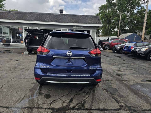 2017 Nissan Rogue SV