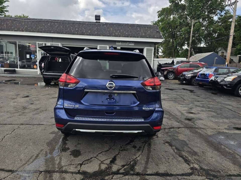 2017 Nissan Rogue SV