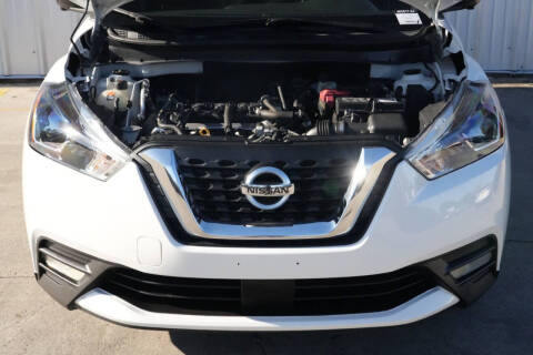 2020 Nissan Kicks SR