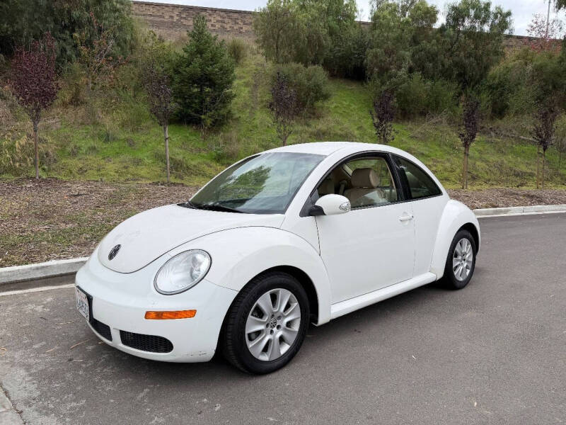 2009 Volkswagen New Beetle Base PZEV
