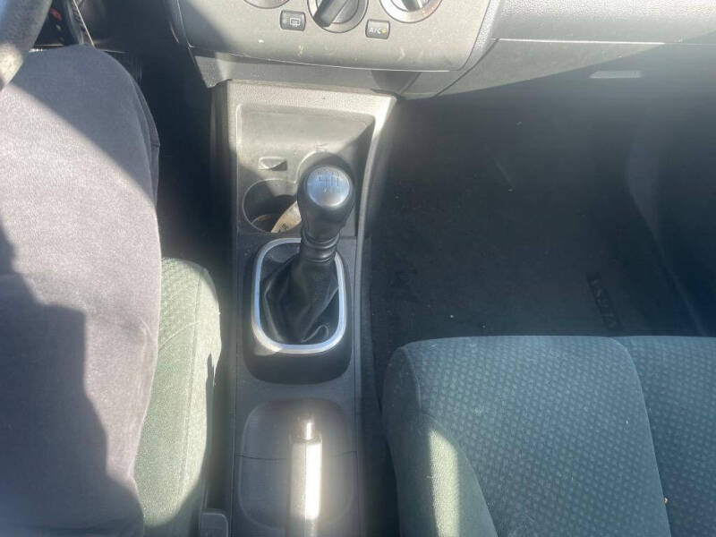 2012 Nissan Versa 1.8 S