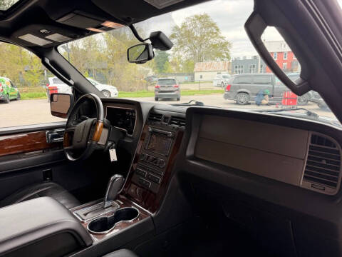 2013 Lincoln Navigator L