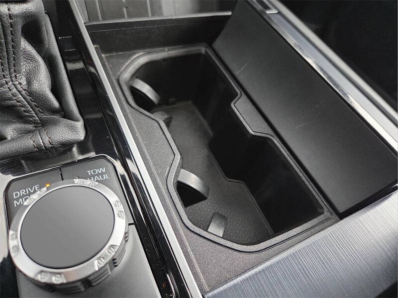 2023 Toyota Sequoia SR5