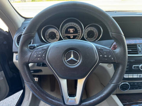 2013 Mercedes-Benz C-Class C 300 Luxury 4MATIC