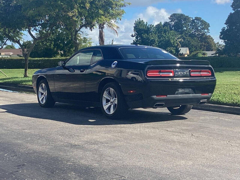 2023 Dodge Challenger SXT