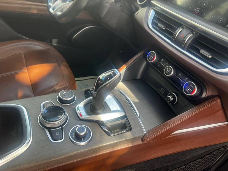 2021 Alfa Romeo Stelvio Ti