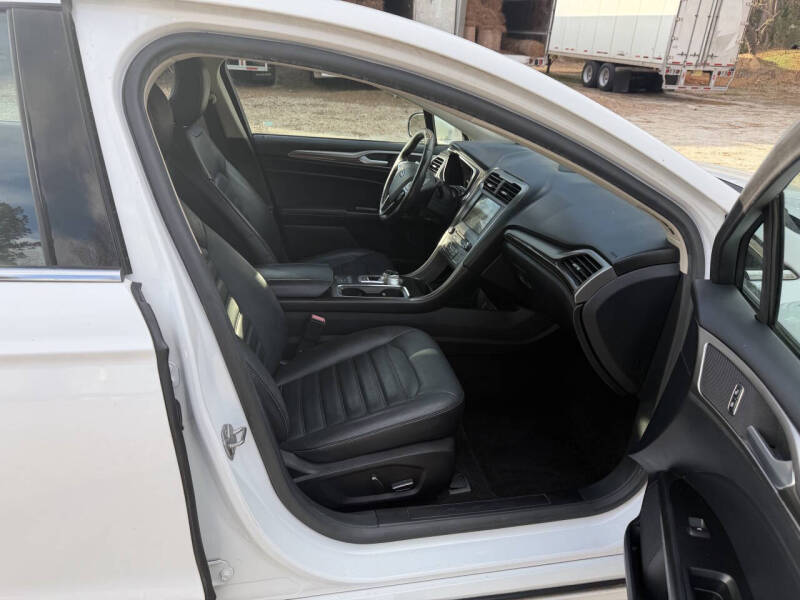 2017 Ford Fusion Hybrid SE