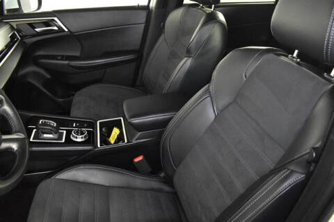 2024 Mitsubishi Outlander PHEV SE