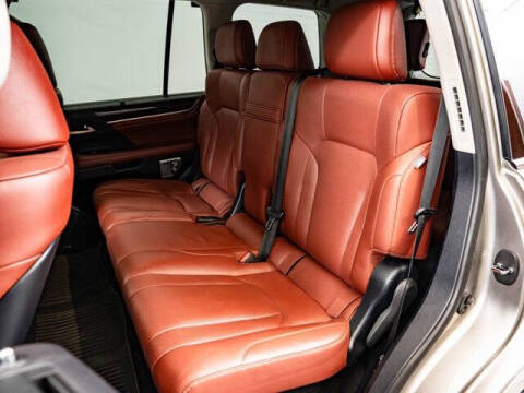 2021 Lexus LX 570 Three-Row