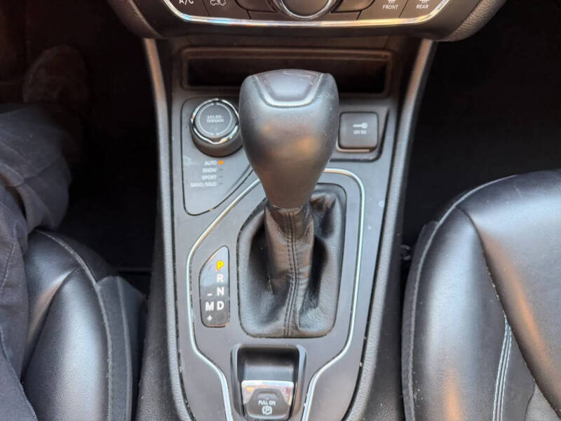 2021 Jeep Cherokee Latitude Plus