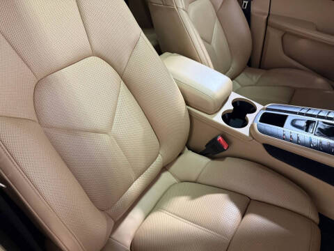 2018 Porsche Macan S