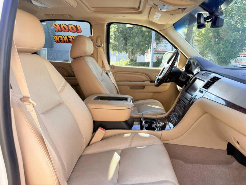 2014 Cadillac Escalade Premium