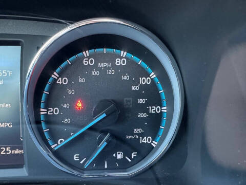 2017 Toyota RAV4 Hybrid XLE