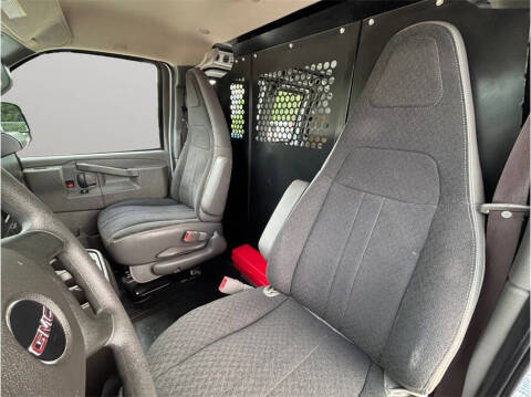 2024 GMC Savana 2500