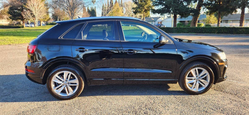 2017 Audi Q3 2.0T quattro Premium