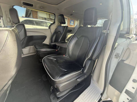 2022 Chrysler Pacifica Hybrid Limited
