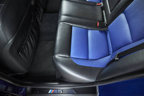 2002 BMW M5